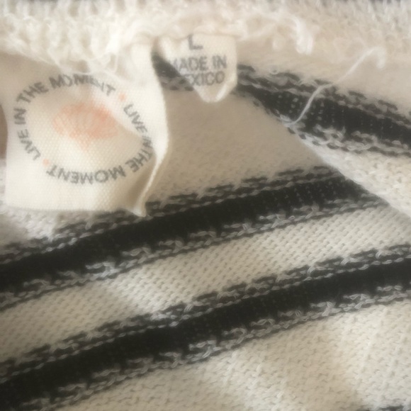 Long Black and White Striped Duster Cardigan - Picture 8 of 8